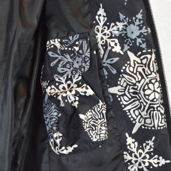 Eddie Bauer Goose Down Snowflake‎ Print Faux Fur Winter Jacket, Small - Picture 7 of 13